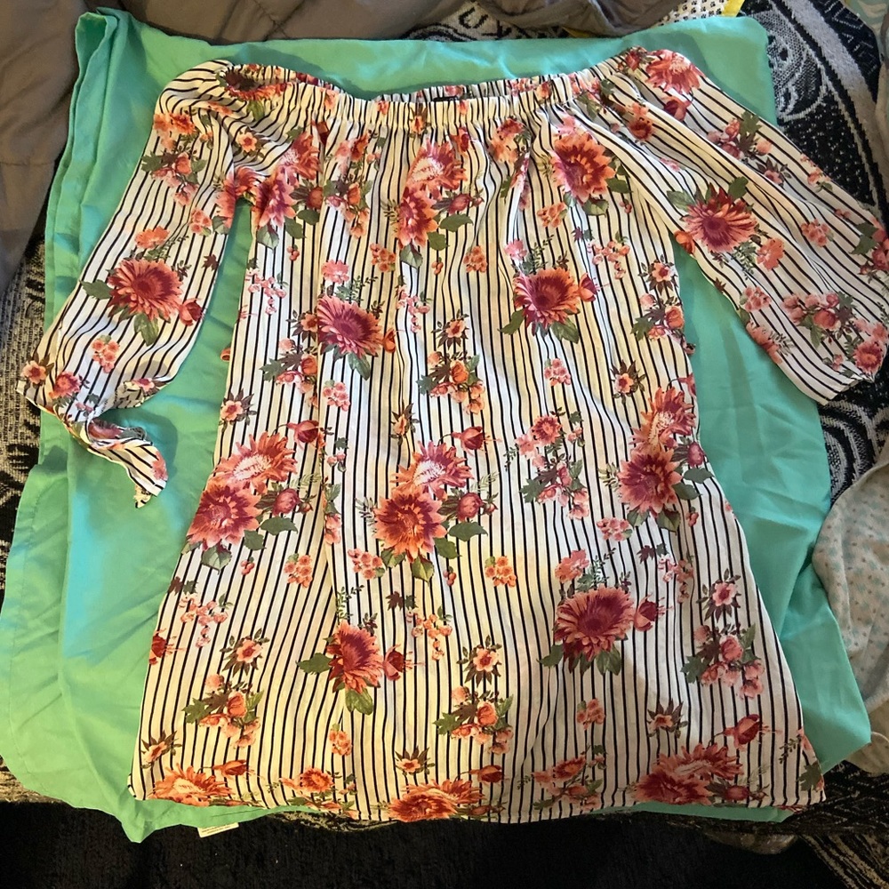 Off the shoulder flower pinstripe blouse